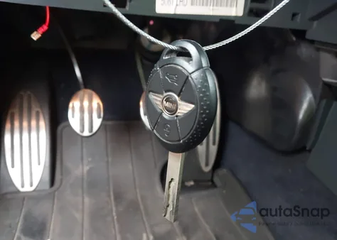 2005 Mini Cooper S z USA, uszkodzony, nr VIN WMWRH334X5TF81383